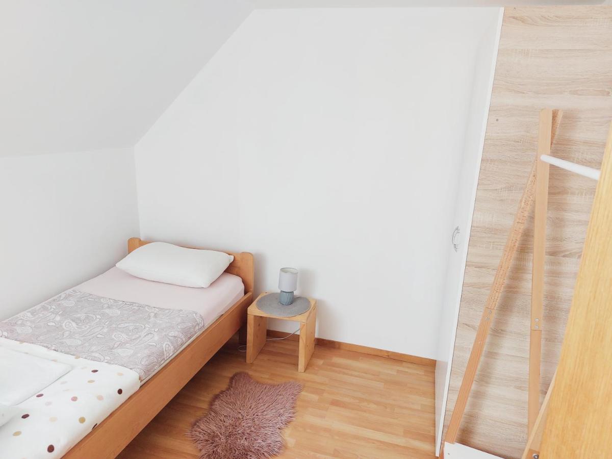 Apartamento Apartman Cardak Gospić Exterior foto